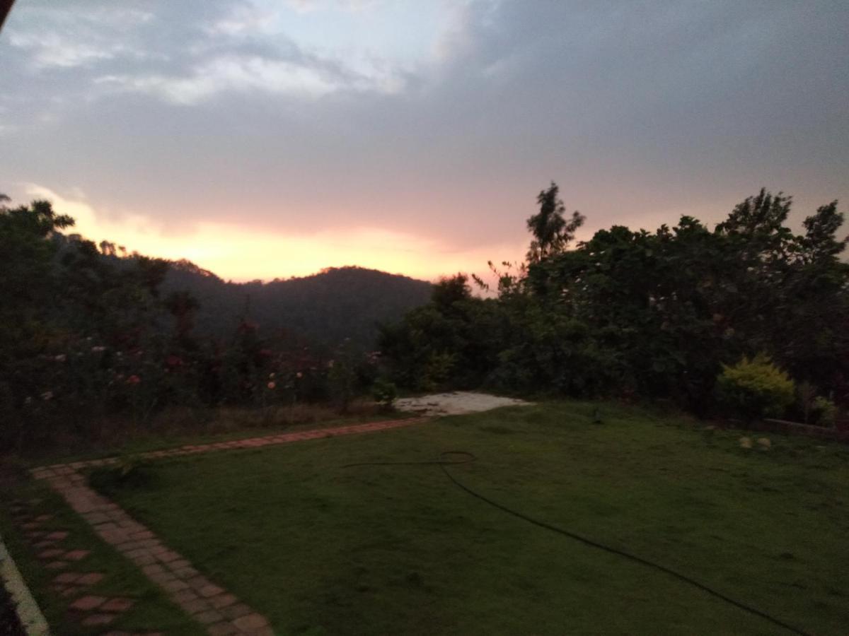 Abiyal Mountain Stay Madikeri Kültér fotó